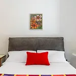 Apartmán Red Comfort Flat Near Garibaldi Station Neapol