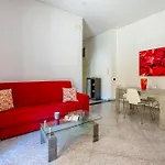 Red Comfort Flat Near Garibaldi Station Apartmán Neapol